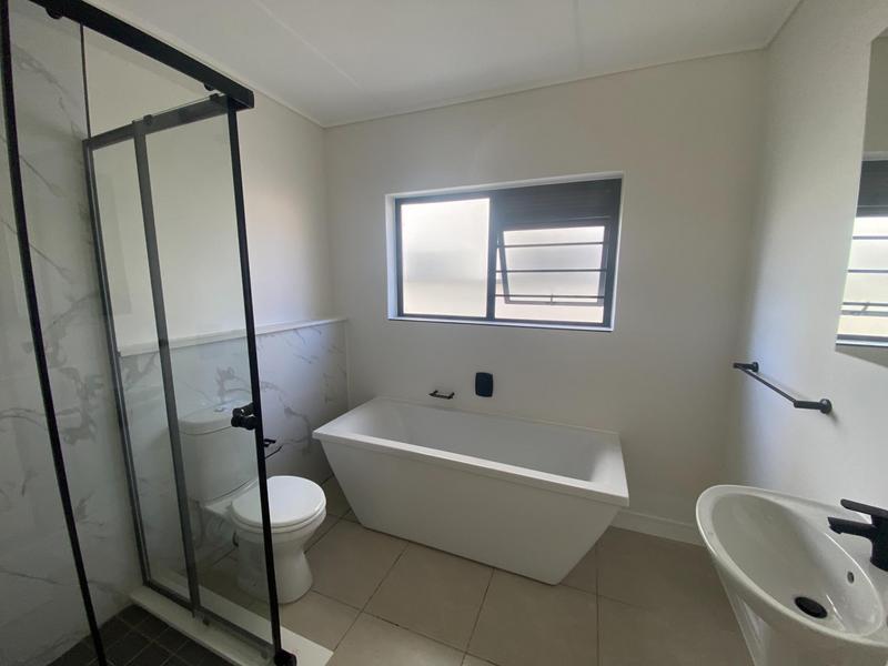 To Let 3 Bedroom Property for Rent in Richwood Western Cape